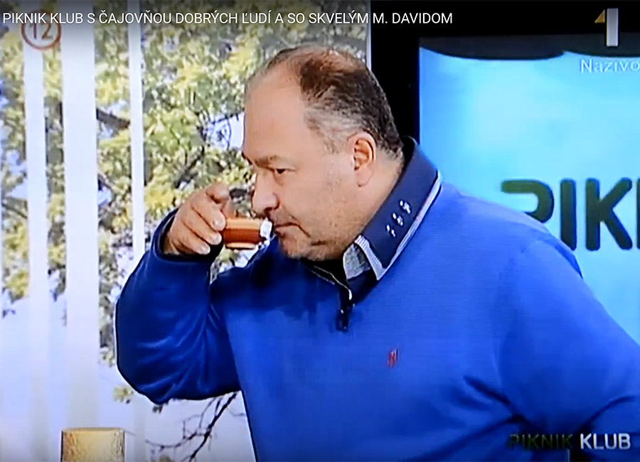 STV 1 - PIKNIK KLUB O ČAJI S MICHALOM DAVIDOM