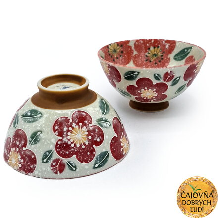 ČAJOVÁ MISKA SNEH NA RUŽOVÝCH KVETOCH